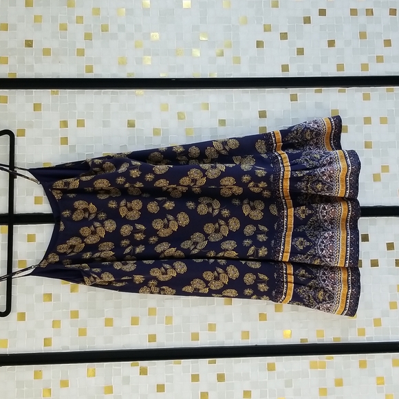 Carolina Belle Dress - Picture 2 of 5